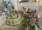 muzeum papírových modelů v Polici nad Metují  úžasné modely, spoustu z nich táta i poznával ze svého dětství : model