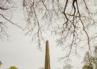 Krásný Dvůr  Obelisk - monumentální čtyřboký 26 metrů vysoký jehlan, obklopený dokola pískovcovými pilony. Byl umístěn na paměť slavné vítězné bitvy u Ambergu v roce 1796, kterou svedl Karel Ludwig Johann Vavřinec velkovévoda Rakouský proti nepřátelské francouzské armádě. : architektura, park