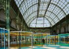 Paříž - květen 2012  Daniel Buren - Monumenta 2012 : architektura, exponát, interiér
