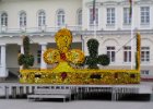 Vilnius - město : Petrohrad a Pobaltí, architektura, květinová koruna, květiny, prezidentský palác