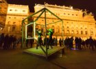 Signal festival Praha 2015  expozice u Národního divadla - dancing cubes